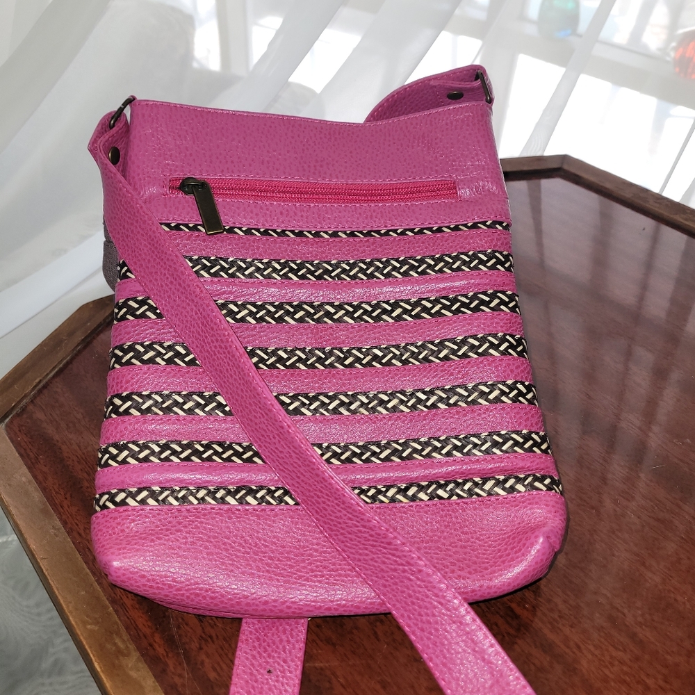 Majo pink leather crossbody